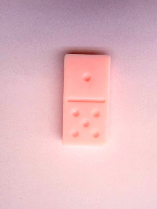 Fondant domino